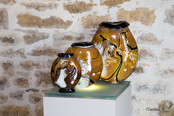 Valérien Desjariges souffleur de verre à la verrerie d'art de Bourgenay en Vendée, présente quelques œuvres  de sa collection 2017 