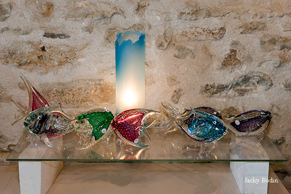 Valérien Desjariges souffleur de verre à la verrerie d'art de Bourgenay en Vendée, présente quelques œuvres  de sa collection 2017 